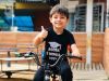 Garoto de 6 anos cria 'bicimáquina' para ensinar outras crianças a pedalar sem rodinhas(Foto: Divulgação )
