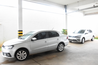 Os automóveis são do modelo “Voyage”, ano 2017/2018