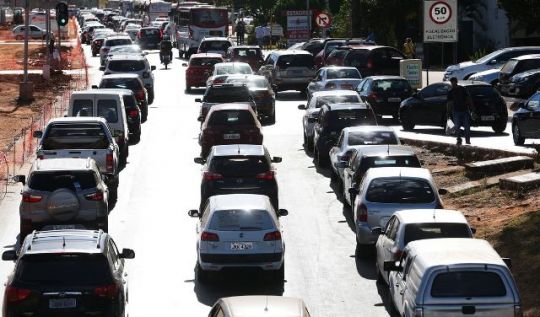 Cr&eacute;dito para carros de aplicativo tem teto elevado para R$ 200 mil(Foto: Ant�nio Cruz/AB )