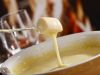 Fondue de queijo caseiro simples(Foto: Divulgao)