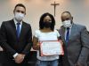Câmara de São Gonçalo entrega moção de aplausos aos estudantes medalhistas na OBMEP(Foto: Divulgao/CMSGRA)